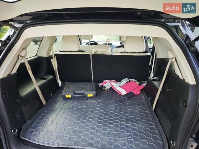 Чорний Фіат Фрімонт, об'ємом двигуна 1.96 л та пробігом 240 тис. км за 12200 $, фото 4 на Automoto.ua