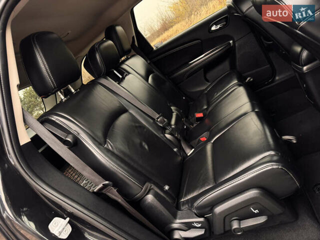 Черный Фиат Фримонт, объемом двигателя 2 л и пробегом 136 тыс. км за 15500 $, фото 43 на Automoto.ua