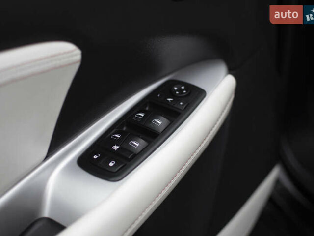 Черный Фиат Фримонт, объемом двигателя 1.96 л и пробегом 206 тыс. км за 11500 $, фото 33 на Automoto.ua