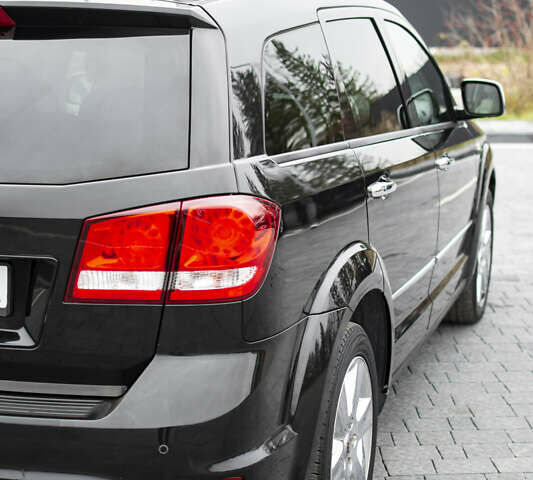 Черный Фиат Фримонт, объемом двигателя 1.96 л и пробегом 206 тыс. км за 11500 $, фото 19 на Automoto.ua