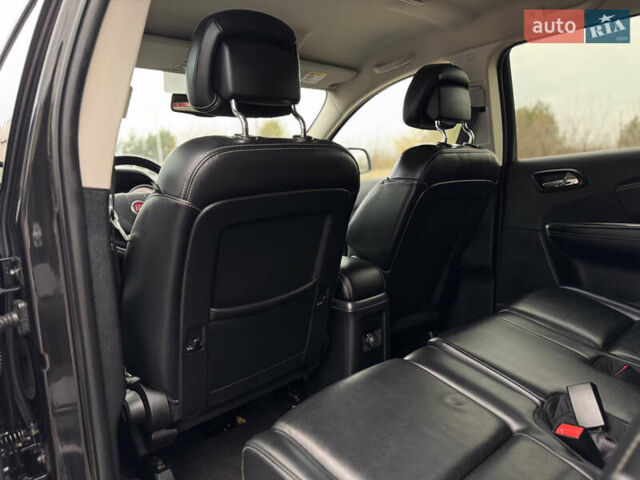 Черный Фиат Фримонт, объемом двигателя 2 л и пробегом 136 тыс. км за 15500 $, фото 36 на Automoto.ua