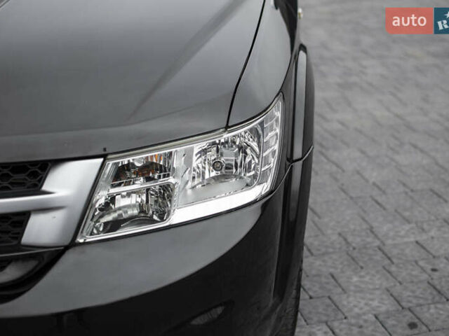 Черный Фиат Фримонт, объемом двигателя 1.96 л и пробегом 206 тыс. км за 11500 $, фото 13 на Automoto.ua