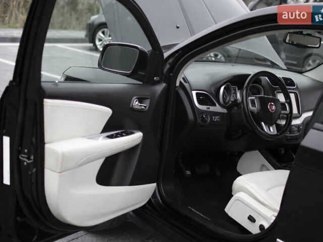 Черный Фиат Фримонт, объемом двигателя 1.96 л и пробегом 206 тыс. км за 12000 $, фото 31 на Automoto.ua