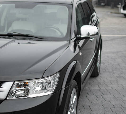 Черный Фиат Фримонт, объемом двигателя 1.96 л и пробегом 206 тыс. км за 11500 $, фото 12 на Automoto.ua