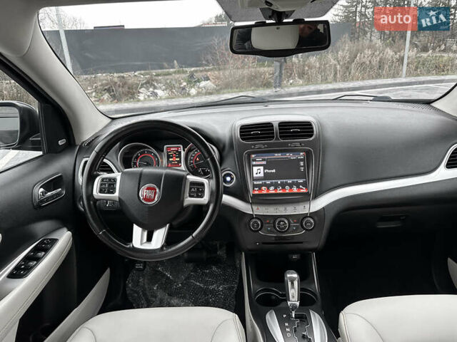 Черный Фиат Фримонт, объемом двигателя 1.96 л и пробегом 206 тыс. км за 12000 $, фото 93 на Automoto.ua