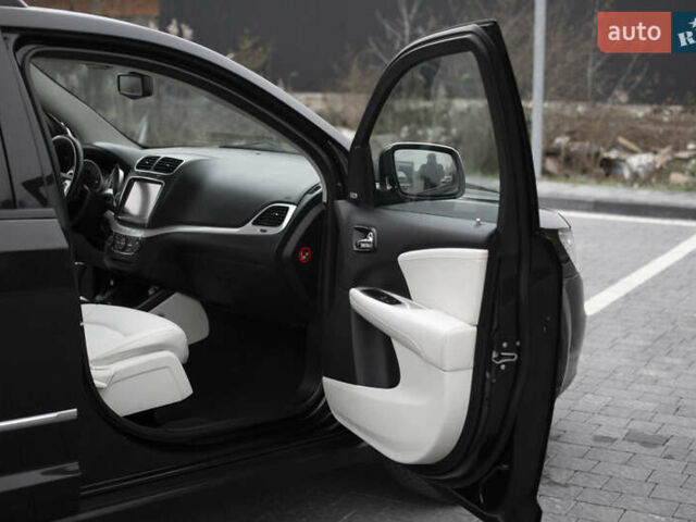 Черный Фиат Фримонт, объемом двигателя 1.96 л и пробегом 206 тыс. км за 11500 $, фото 65 на Automoto.ua