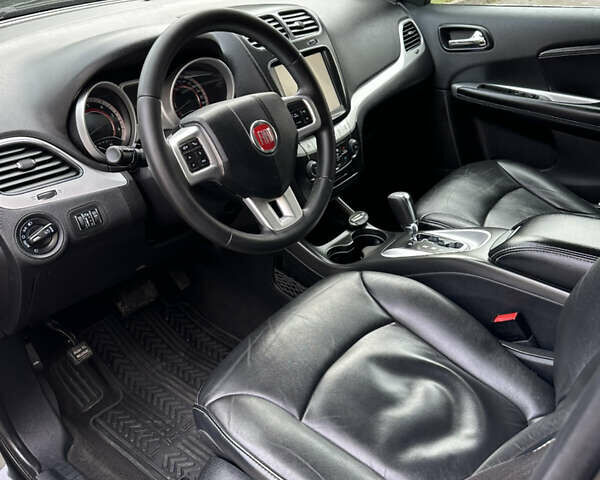 Черный Фиат Фримонт, объемом двигателя 2 л и пробегом 232 тыс. км за 13400 $, фото 15 на Automoto.ua