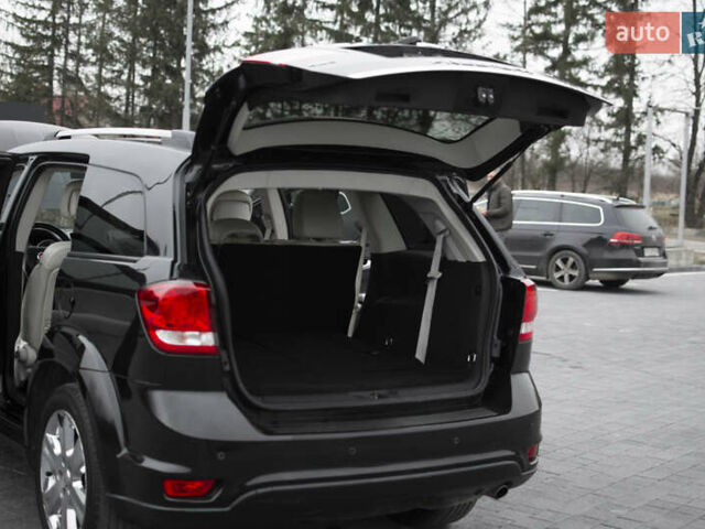 Черный Фиат Фримонт, объемом двигателя 1.96 л и пробегом 206 тыс. км за 12000 $, фото 55 на Automoto.ua