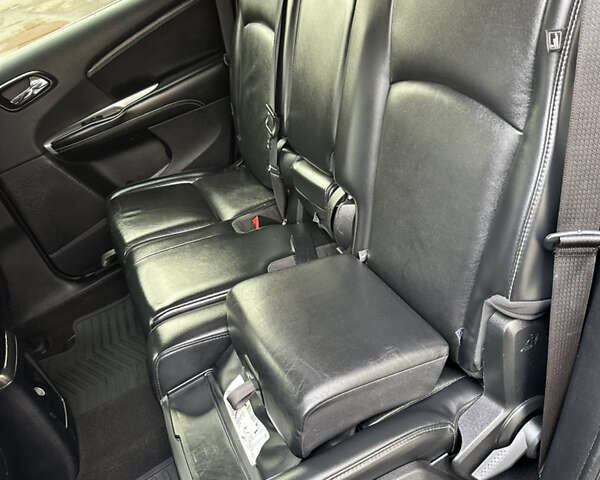 Черный Фиат Фримонт, объемом двигателя 2 л и пробегом 232 тыс. км за 13400 $, фото 48 на Automoto.ua