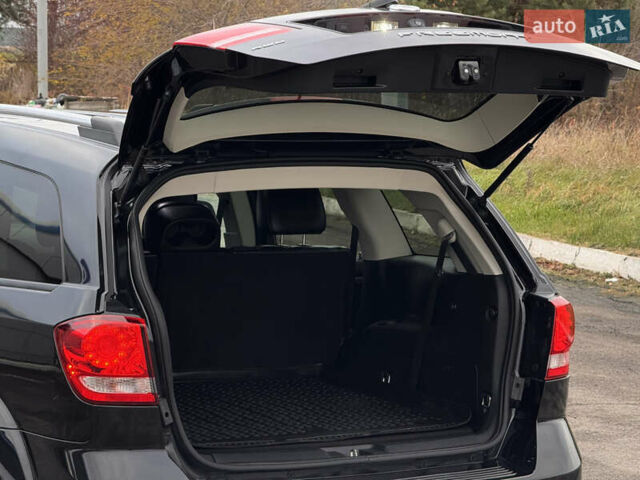 Черный Фиат Фримонт, объемом двигателя 2 л и пробегом 136 тыс. км за 15500 $, фото 53 на Automoto.ua