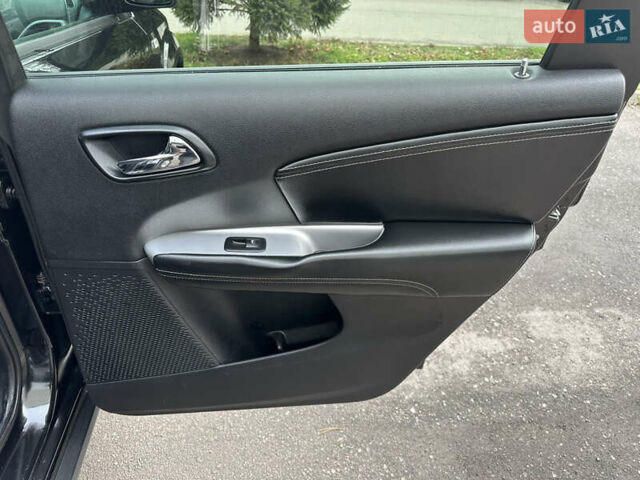 Черный Фиат Фримонт, объемом двигателя 2 л и пробегом 232 тыс. км за 13400 $, фото 39 на Automoto.ua