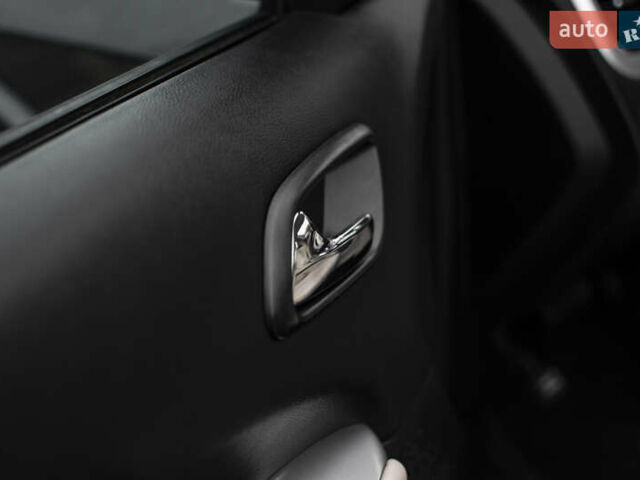 Черный Фиат Фримонт, объемом двигателя 1.96 л и пробегом 206 тыс. км за 12000 $, фото 34 на Automoto.ua