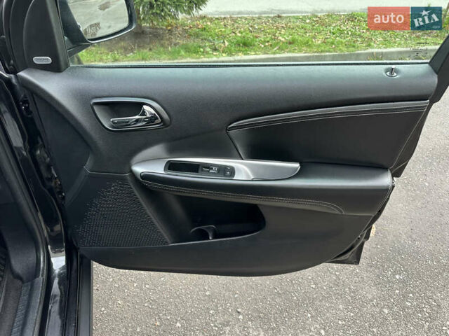 Черный Фиат Фримонт, объемом двигателя 2 л и пробегом 232 тыс. км за 13400 $, фото 33 на Automoto.ua