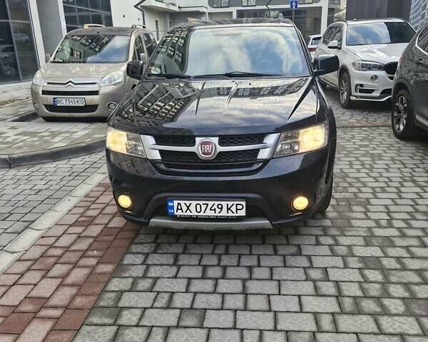 Чорний Фіат Фрімонт, об'ємом двигуна 2 л та пробігом 250 тис. км за 13100 $, фото 2 на Automoto.ua