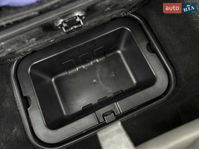 Черный Фиат Фримонт, объемом двигателя 1.96 л и пробегом 206 тыс. км за 11500 $, фото 89 на Automoto.ua