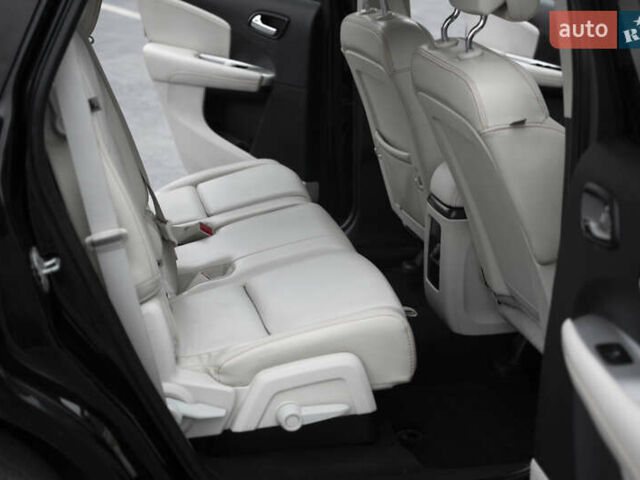 Черный Фиат Фримонт, объемом двигателя 1.96 л и пробегом 206 тыс. км за 11500 $, фото 62 на Automoto.ua