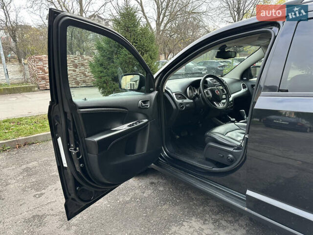 Черный Фиат Фримонт, объемом двигателя 2 л и пробегом 232 тыс. км за 13400 $, фото 11 на Automoto.ua