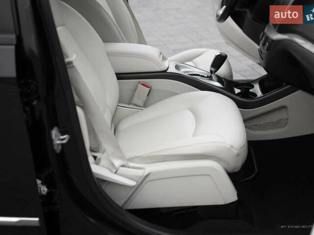 Черный Фиат Фримонт, объемом двигателя 1.96 л и пробегом 206 тыс. км за 12000 $, фото 69 на Automoto.ua