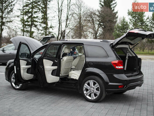 Черный Фиат Фримонт, объемом двигателя 1.96 л и пробегом 206 тыс. км за 11500 $, фото 30 на Automoto.ua