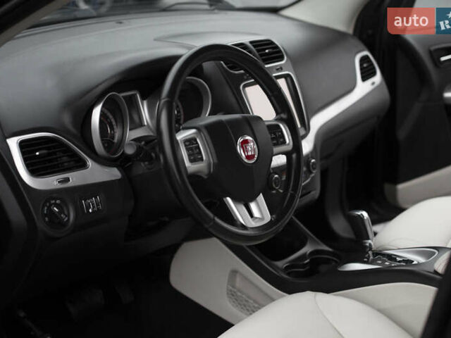 Черный Фиат Фримонт, объемом двигателя 1.96 л и пробегом 206 тыс. км за 12000 $, фото 42 на Automoto.ua