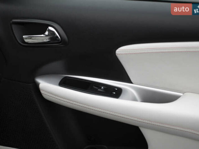 Черный Фиат Фримонт, объемом двигателя 1.96 л и пробегом 206 тыс. км за 12000 $, фото 66 на Automoto.ua