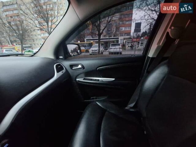 Чорний Фіат Фрімонт, об'ємом двигуна 2 л та пробігом 250 тис. км за 13100 $, фото 22 на Automoto.ua