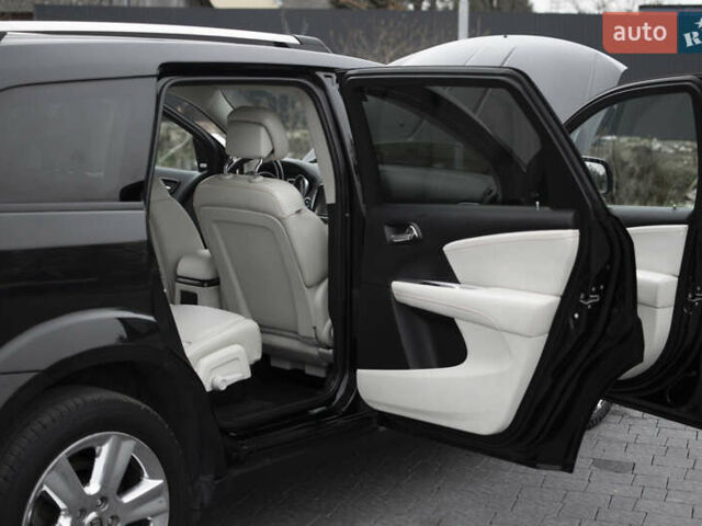 Черный Фиат Фримонт, объемом двигателя 1.96 л и пробегом 206 тыс. км за 12000 $, фото 60 на Automoto.ua