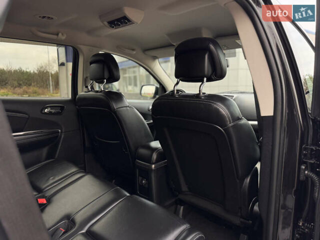 Черный Фиат Фримонт, объемом двигателя 2 л и пробегом 136 тыс. км за 15500 $, фото 44 на Automoto.ua