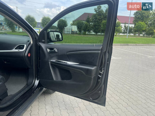 Чорний Фіат Фрімонт, об'ємом двигуна 1.96 л та пробігом 187 тис. км за 15500 $, фото 25 на Automoto.ua