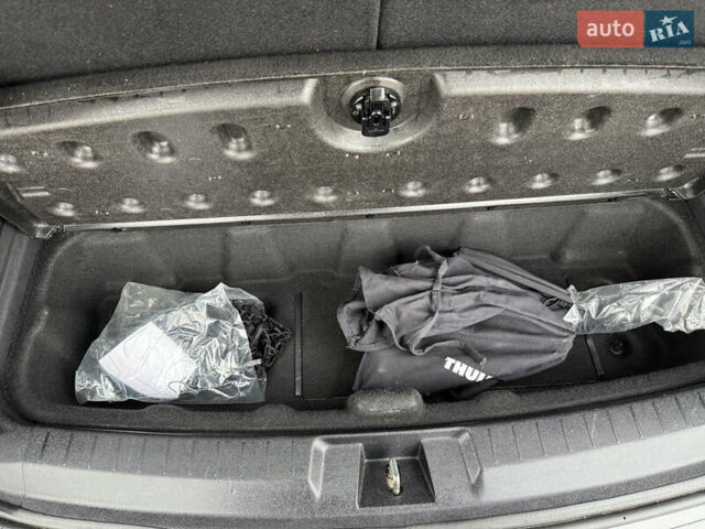 Черный Фиат Фримонт, объемом двигателя 1.96 л и пробегом 119 тыс. км за 15700 $, фото 36 на Automoto.ua