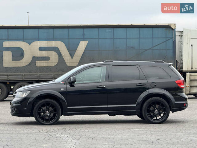 Черный Фиат Фримонт, объемом двигателя 1.96 л и пробегом 119 тыс. км за 15700 $, фото 4 на Automoto.ua