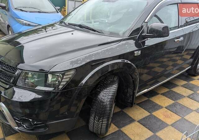 Черный Фиат Фримонт, объемом двигателя 1.96 л и пробегом 175 тыс. км за 15900 $, фото 6 на Automoto.ua