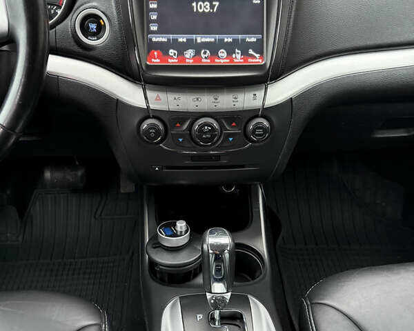 Чорний Фіат Фрімонт, об'ємом двигуна 1.96 л та пробігом 181 тис. км за 14200 $, фото 18 на Automoto.ua