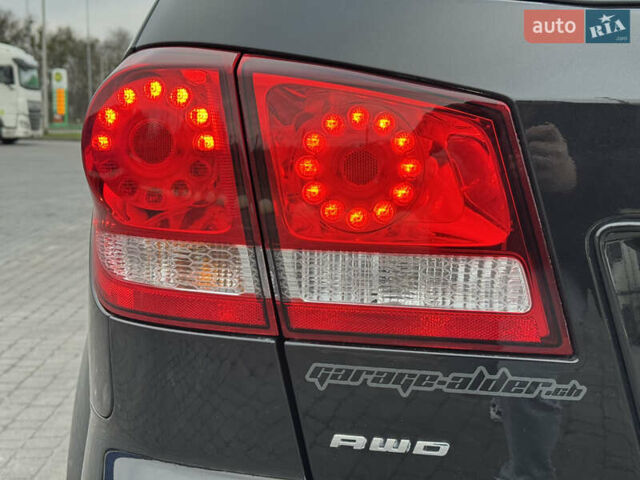 Черный Фиат Фримонт, объемом двигателя 1.96 л и пробегом 119 тыс. км за 15700 $, фото 7 на Automoto.ua