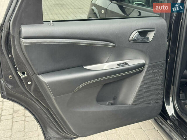 Черный Фиат Фримонт, объемом двигателя 1.96 л и пробегом 119 тыс. км за 15700 $, фото 29 на Automoto.ua