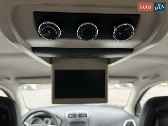 Черный Фиат Фримонт, объемом двигателя 1.96 л и пробегом 119 тыс. км за 15700 $, фото 32 на Automoto.ua