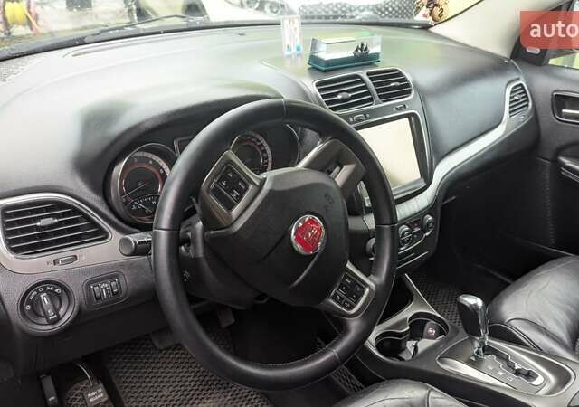 Черный Фиат Фримонт, объемом двигателя 1.96 л и пробегом 175 тыс. км за 15500 $, фото 15 на Automoto.ua