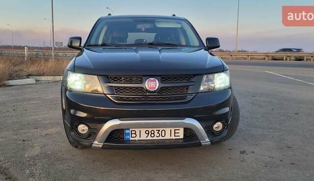 Черный Фиат Фримонт, объемом двигателя 1.96 л и пробегом 160 тыс. км за 17500 $, фото 2 на Automoto.ua