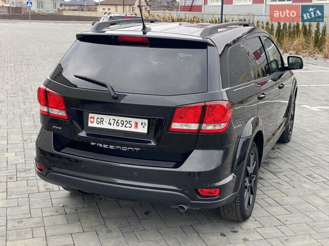 Черный Фиат Фримонт, объемом двигателя 2 л и пробегом 232 тыс. км за 13900 $, фото 16 на Automoto.ua