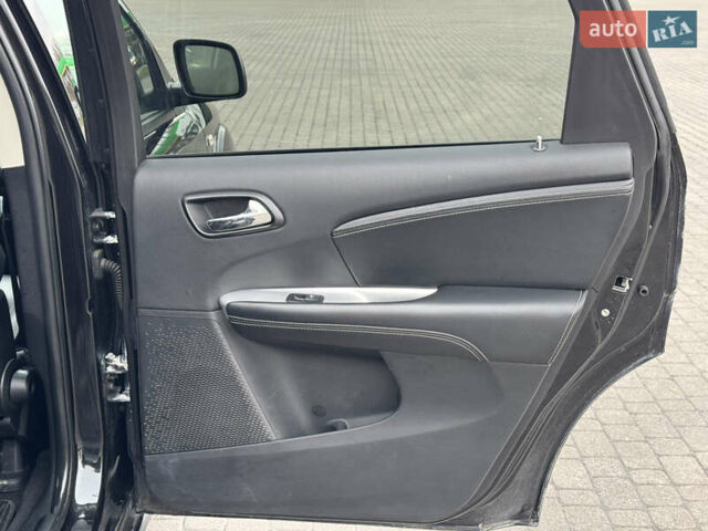 Черный Фиат Фримонт, объемом двигателя 1.96 л и пробегом 119 тыс. км за 15700 $, фото 37 на Automoto.ua