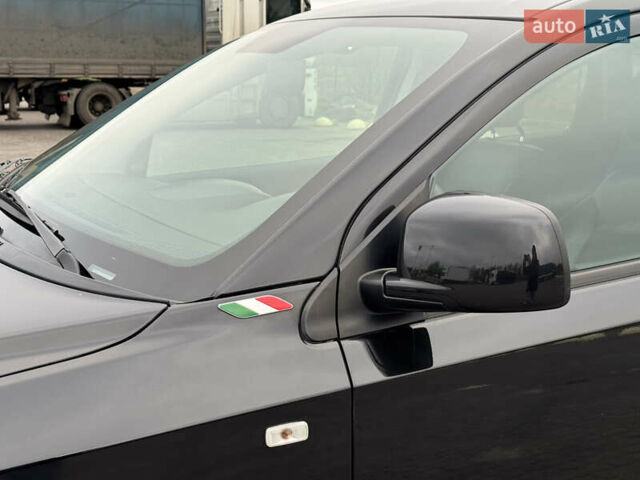 Черный Фиат Фримонт, объемом двигателя 1.96 л и пробегом 119 тыс. км за 15700 $, фото 13 на Automoto.ua