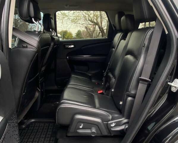 Фиат Фримонт 2015 в Днепре (Днепропетровске) на Automoto.ua Черный Фиат Фримонт, объемом двигателя 2 л и пробегом 187 тыс. км за 16800 $, фото 28 на Automoto.ua