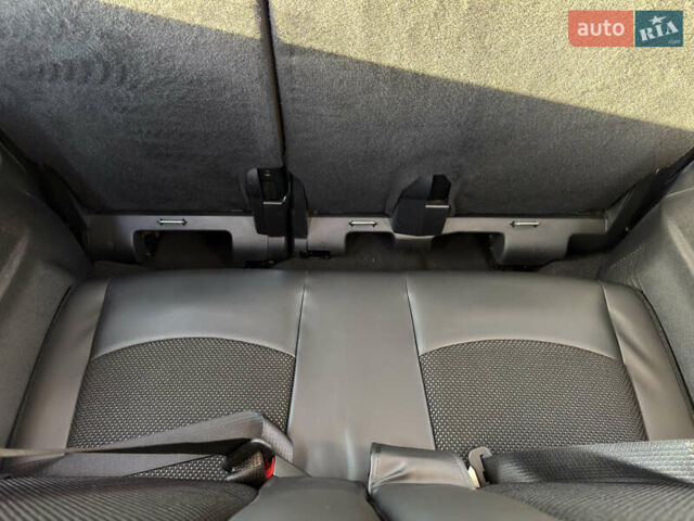 Чорний Фіат Фрімонт, об'ємом двигуна 2 л та пробігом 178 тис. км за 15500 $, фото 33 на Automoto.ua