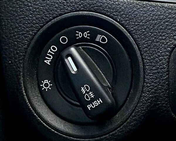 Фиат Фримонт 2015 в Днепре (Днепропетровске) на Automoto.ua Черный Фиат Фримонт, объемом двигателя 2 л и пробегом 187 тыс. км за 16800 $, фото 19 на Automoto.ua