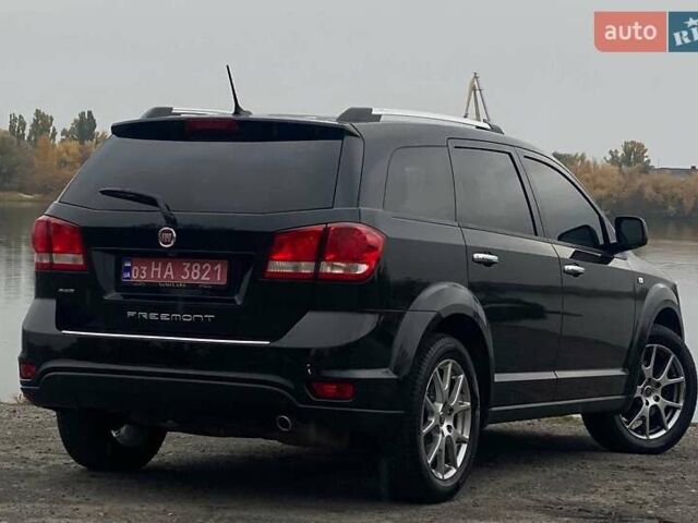 Фиат Фримонт 2015 в Днепре (Днепропетровске) на Automoto.ua Черный Фиат Фримонт, объемом двигателя 2 л и пробегом 187 тыс. км за 16800 $, фото 6 на Automoto.ua