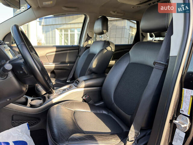 Чорний Фіат Фрімонт, об'ємом двигуна 2 л та пробігом 178 тис. км за 15500 $, фото 19 на Automoto.ua