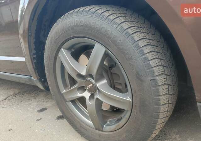 Коричневый Фиат Фримонт, объемом двигателя 1.96 л и пробегом 250 тыс. км за 11500 $, фото 4 на Automoto.ua