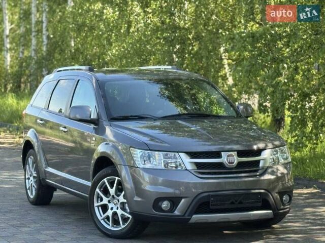 Коричневый Фиат Фримонт, объемом двигателя 2 л и пробегом 166 тыс. км за 14800 $, фото 4 на Automoto.ua