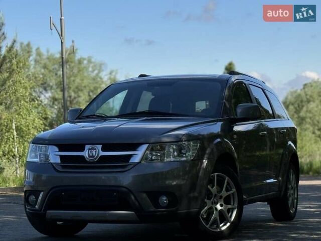 Коричневый Фиат Фримонт, объемом двигателя 2 л и пробегом 166 тыс. км за 14800 $, фото 2 на Automoto.ua