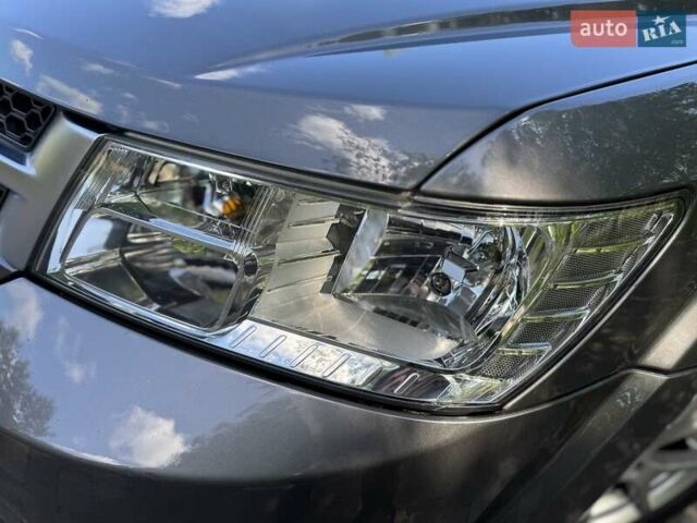 Коричневый Фиат Фримонт, объемом двигателя 2 л и пробегом 166 тыс. км за 14800 $, фото 26 на Automoto.ua